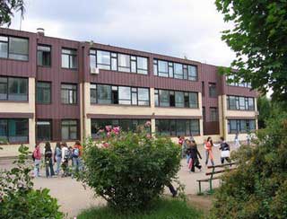 slika skole prednji ulaz 